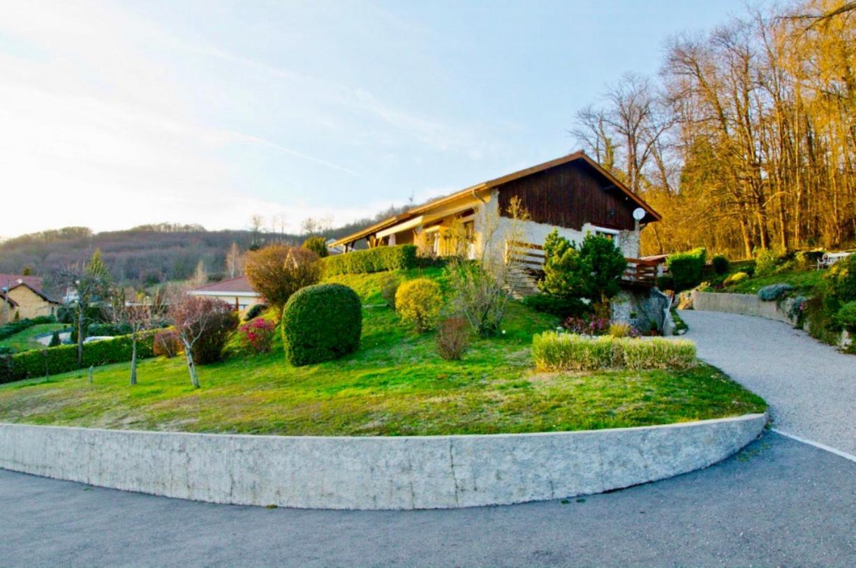 Le Mas Dauphinois Le Grand-Lemps Exterior photo