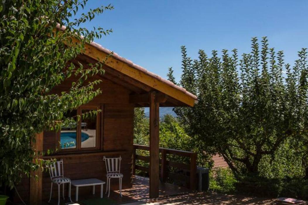 Le Mas Dauphinois Le Grand-Lemps Exterior photo